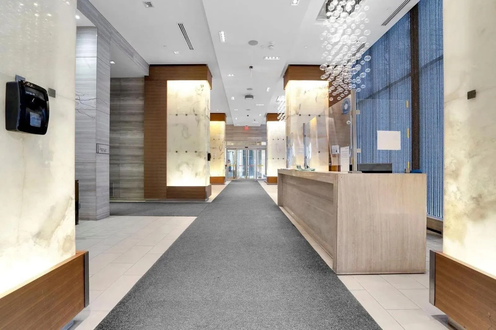 Lanterra Downtown Apartment Toronto