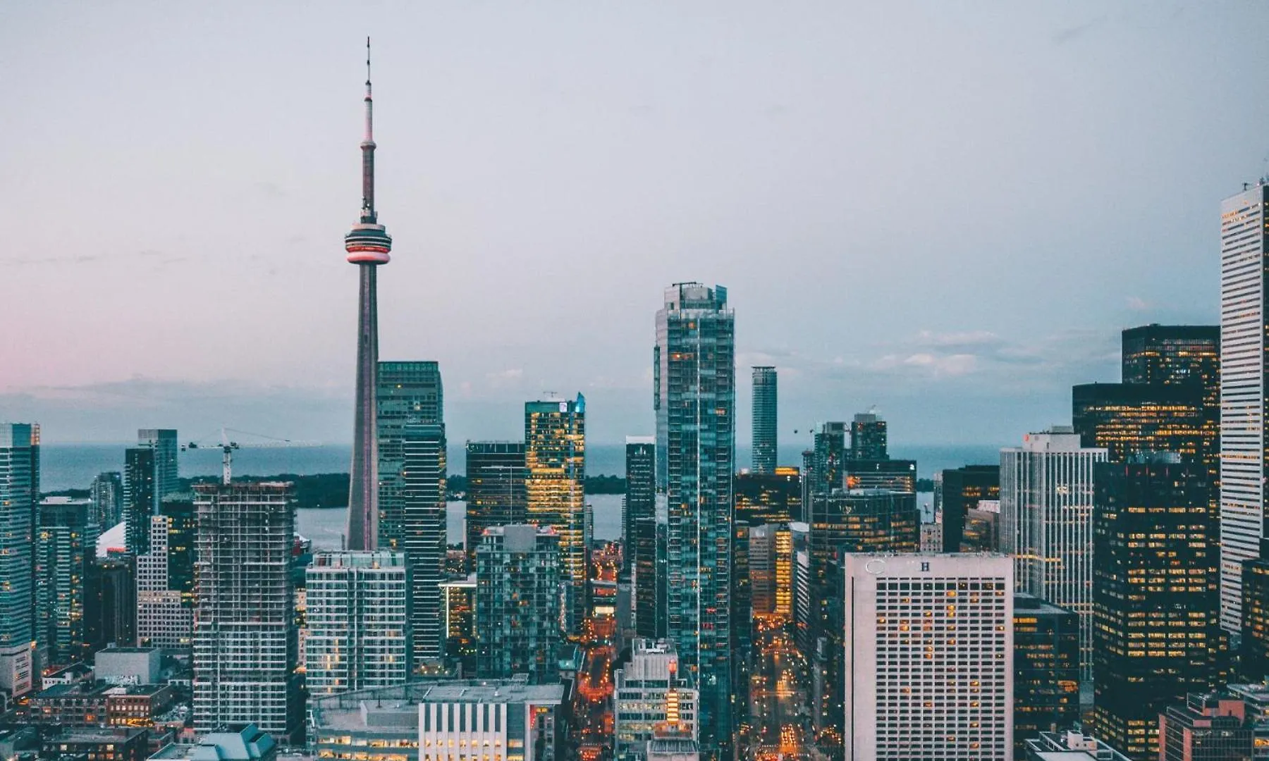 Lanterra Downtown Apartment Toronto